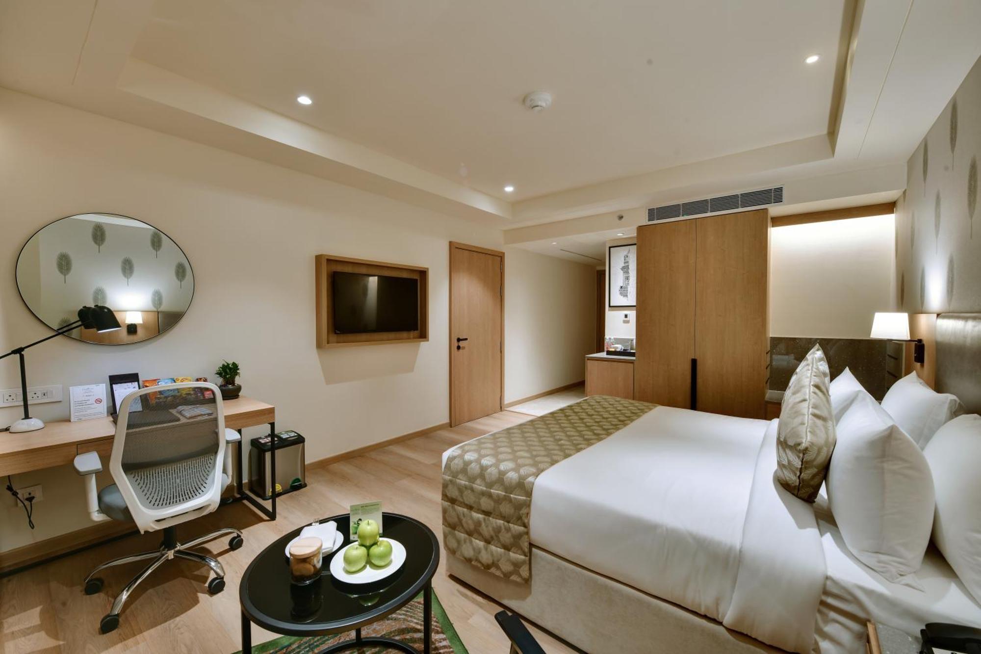 The Fern Residency, Gandhinagar Hotel Buitenkant foto